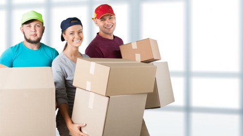 Central London removal truck hire for residential moving